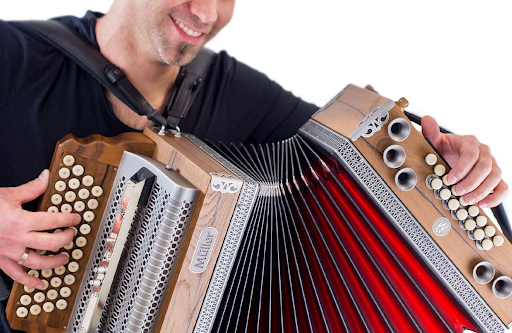 Der ultimative Leitfaden: Worauf Sie beim Akkordeon-Kauf achten sollten Der ultimative Leitfaden